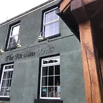 Rheolau Arms