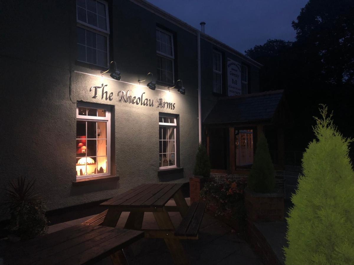 Rheolau Arms * Swansea