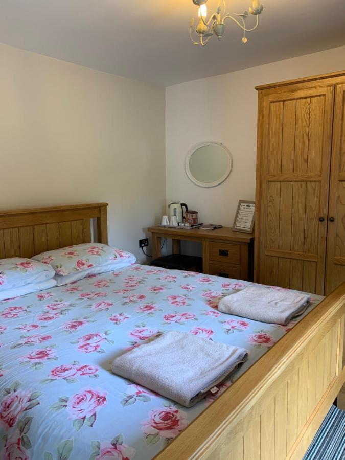 Rheolau Arms Bed & Breakfast *